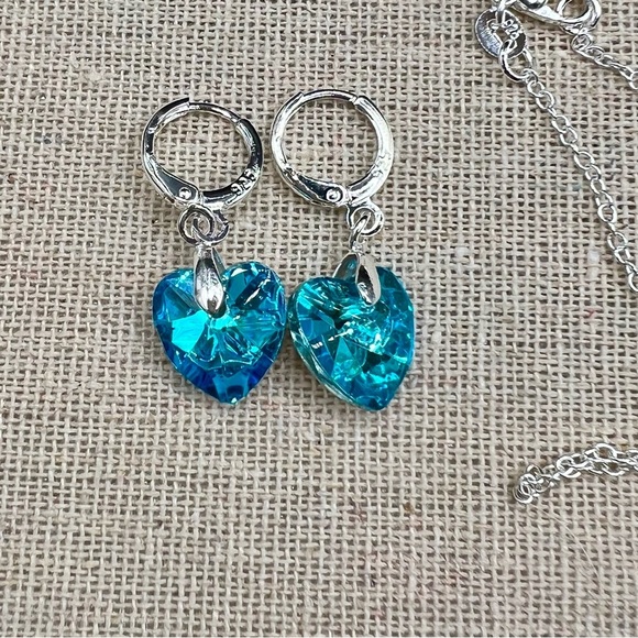 NIB 925 Sterling Silver Zircon Skye Blue Heart Pendant and Earring Set - Picture 6 of 10